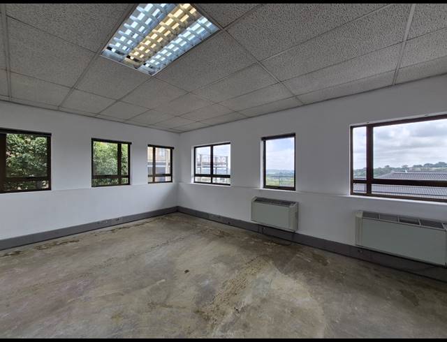 320M² OFFICE TO LET IN HYDE PARK